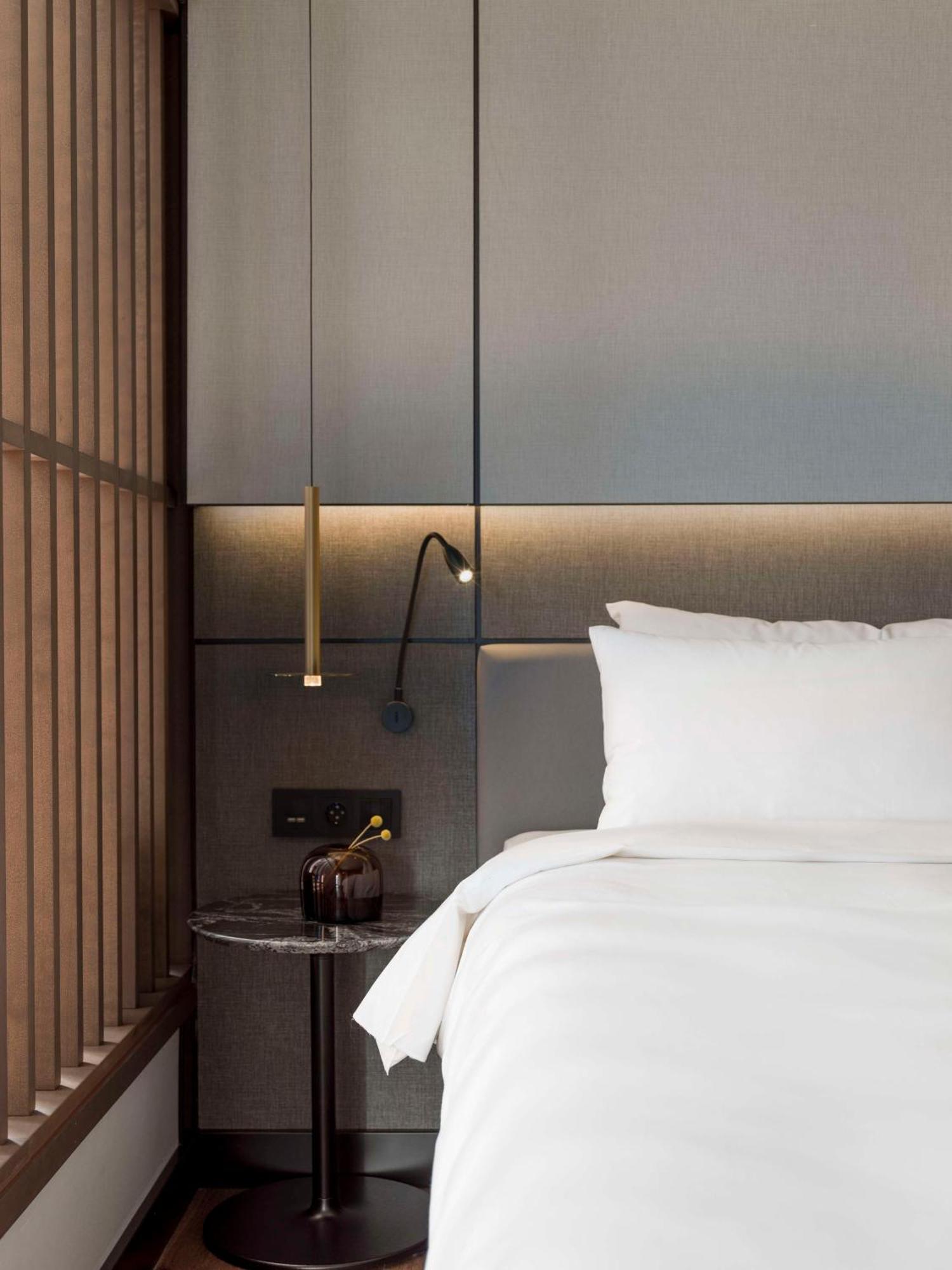 Radisson Blu Royal Viking Hotel, Stoccolma Esterno foto Detail of the headboard